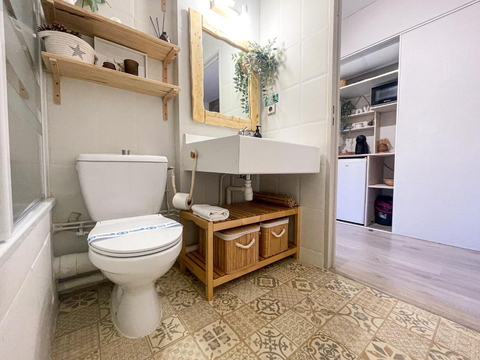 Apartamento Ideal Para Parejas En Enveitg Exteriör bild